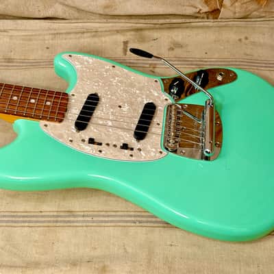 Fender MIJ Traditional 60's Mustang 2017 - Sea Foam Green image 12