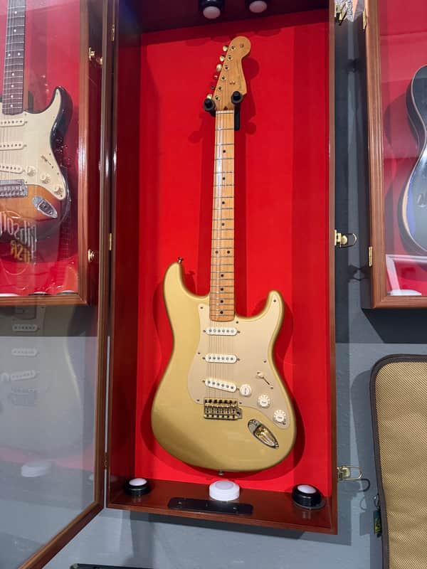 Fender 50th Anniversary Stratocaster Aztec Gold 2004 | Reverb