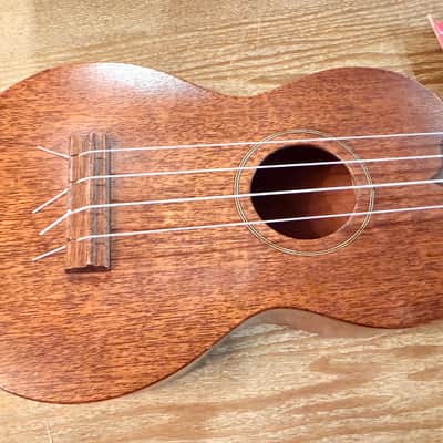 Gretsch SOPRANO UKELELE LATE 1940S NATURAL MAHOGANY With Original Box image 4