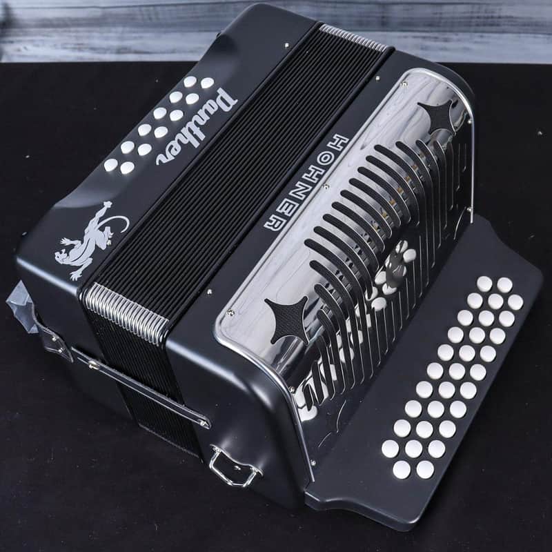 *DEMO* Hohner Panther Accordion | F Bb Eb