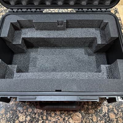 SKB hardshell protective case for the Akai MPC Live II image 7