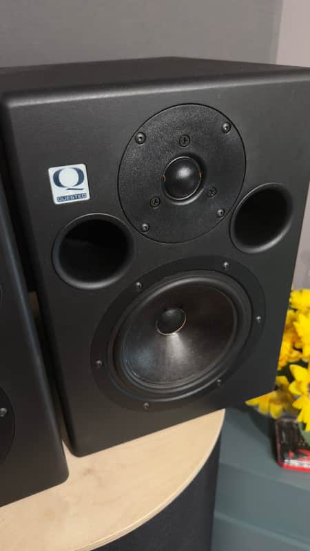 Quested S7R's (Pair) - Black image 1