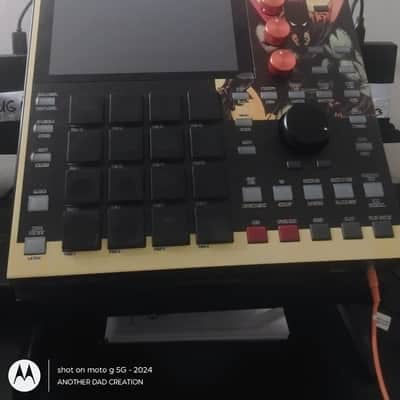 Akai MPC One Standalone MIDI Sequencer 2020 - Present - Black image 17