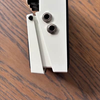 Boss NS-2 Noise Suppressor Pedal – Unused – w/ Original Box image 4
