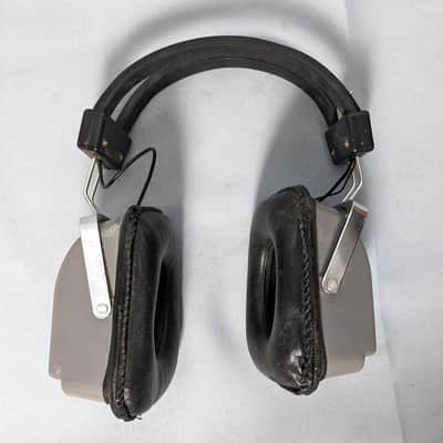 Rystl RH-81 Vintage AM FM Stereo Wireless Headphones Hong Kong image 5