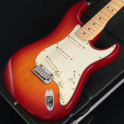 Fender USA American Deluxe Stratocaster Ash with N3 MF, Aged Cherry Sunburst Fender [US13003186] (05/18) image 7
