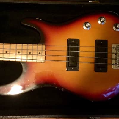 Peavey Foundation 1980s Rare Red Burst With Case image 3