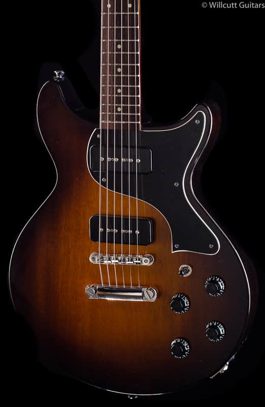 collings 290 tobacco sunburst DC with @throbak_electronics 52/54 P90's and a Schaller Signum Wraparound bridge. Available now at @themusicemporium . #doublecut #P90 #mahogany #electricguitar #tobacco #sunburst #handmade #atx #collingsguitars Collings 290 DC Tobacco Sunburst