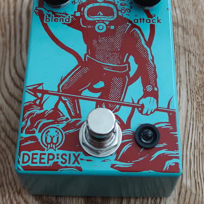 Walrus Audio Deep Six Compressor V3 2018 - 2021 - Blue / Red Diver image 2