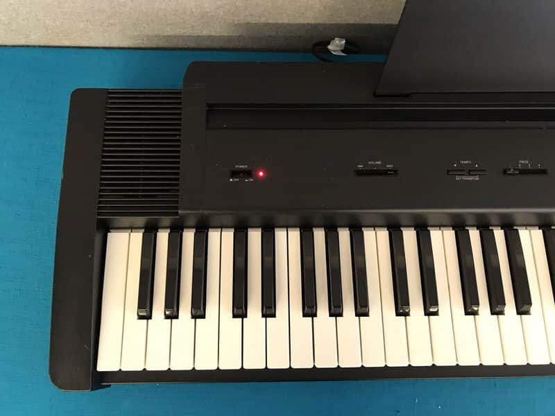 ローランド デジタルピアノ 97年製 ep7II Roland EP-7 II Digital Piano Keyboard, 76 Keys A Few Keys Don't