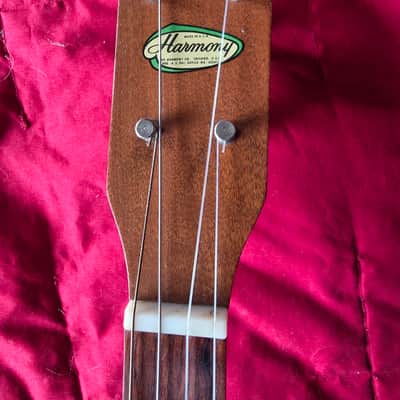 Harmony Baritone Ukulele 1960’s Mahogany, Excellent Condition, with new Crossrock gig bag image 5