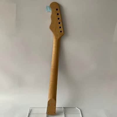 Black Headstock Maple Wood Guitar Neck with Rosewood Fingerboard image 4