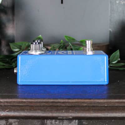 Preowned Life Is Unfair Audio Devices Ladyfuzz Zine Fuzz Culture Pedal w/ Box image 2