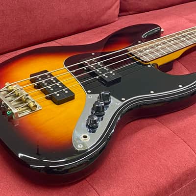 Fender Modern Player Jazz Bass 2013 - 3-Color Sunburst image 9