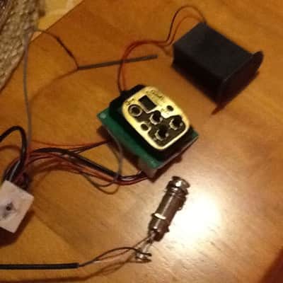 Godin QT1 Seagull acoustic preamp and pickup wiring assembly. image 3