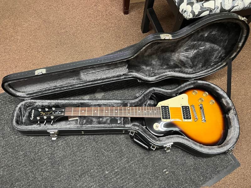 Used Epiphone Les Paul 100 Electric Guitar w/ Hard Case Local Pickup Only