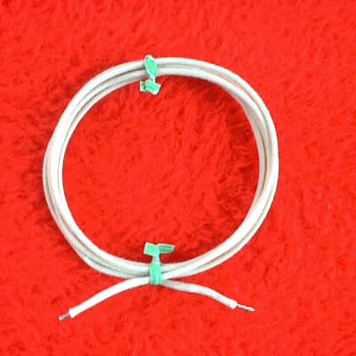 5 Feet of GAVITT 18 AWG Stranded White Cloth Covered Push Back Speaker Wire image 2