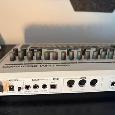 Behringer RD-9 Rhythm Designer 2021 - Present - Silver image 3
