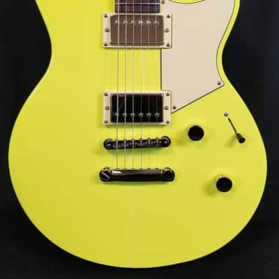 Yamaha RSE20 NYW Revstar Element, Chambered Maple and mahogany body, carbon-reinforced neck and body, 2 Alnico V Humbucking Pickups; Neon Yellow image 2
