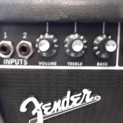 Fender FM 65R 2-Channel 65-Watt 1x12" Solid State Guitar Combo Amp image 2