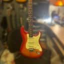 Fender Squier Standard Stratocaster 2006 - Cherry Sunburst