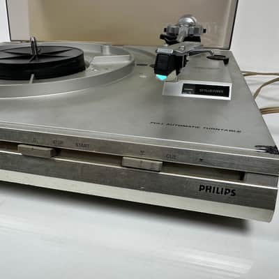 Philips F7212 Synchro Drive Vintage Turntable image 10