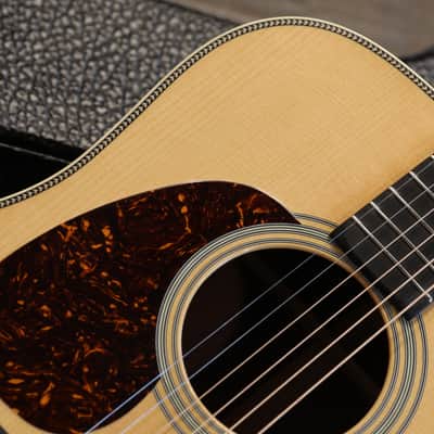 Unplayed Lefty! 2014 Martin D-28 Authentic 1941 Madagascar Adirondack Dreadnought Acoustic Guitar Natural + OHSC image 3