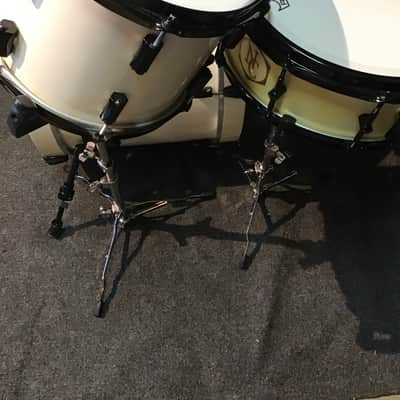 Noble and Cooley Horizon/CD Maple toms-Nesting Toms- Antique White image 7