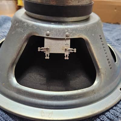 Celestion V-12 60 8 ohm speaker 12 inch image 3