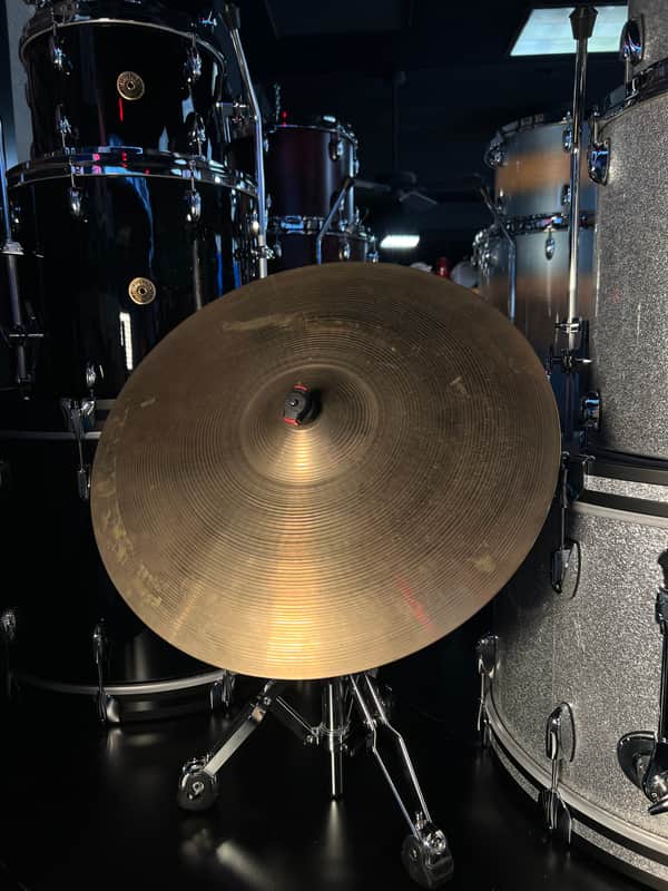 Vintage 70's Zildjian 20" A Brilliant Ride Cymbal (2670g.) image 1