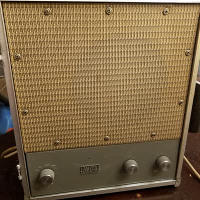 Ampex A-692 Tube Speaker Amplifier Suitcase JBL 8" driver 10 Watt RESTORED 6V6 Push Pull Mono 1965 - Grey image 2