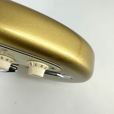 2009 Fender Custom Shop Custom Deluxe Stratocaster - HLE Gold image 15
