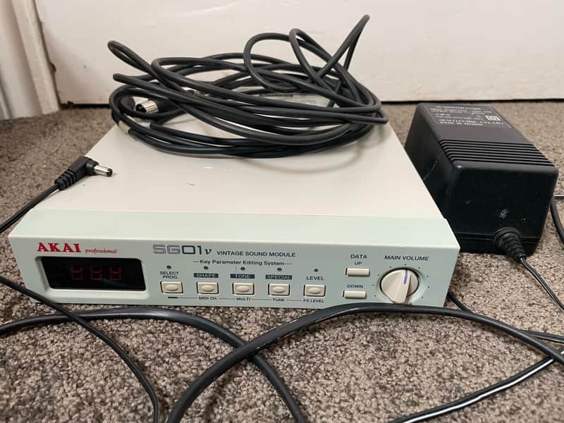 Akai SG01v - great condition