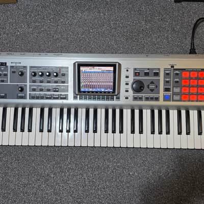 Roland Fantom-X7 76-Key Keyboard Workstation