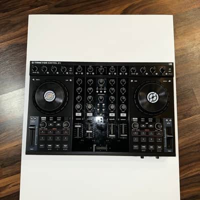 Native Instruments Traktor Kontrol S4 MK1 DJ Controller Midi Turntable READ image 6