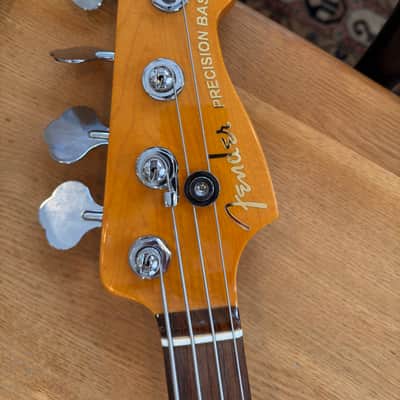 Fender American Ultra Precision Bass with Rosewood Fretboard 2019 - Present - Ultraburst image 2