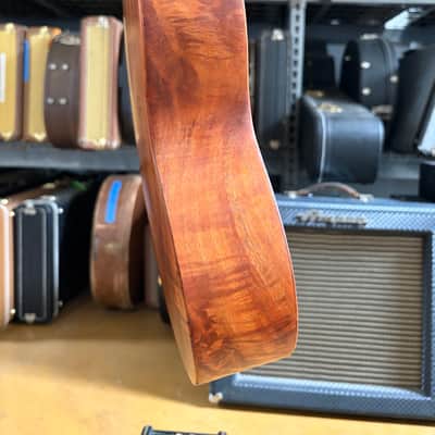 Kanile’a K-1 T DLX SF Tenor Ukulele #0310-4336 – Deluxe Hawaiian Koa – Grover Tuners – Case image 6
