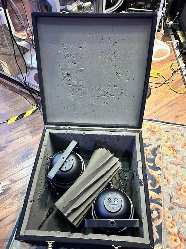 American DJ P64 LED Pair W/ Case