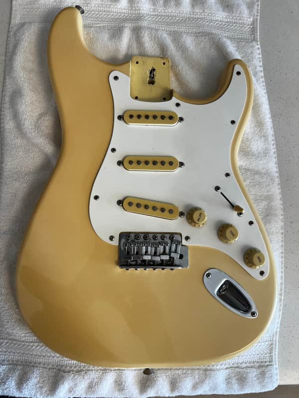 Fender Squire loaded body 1980’s - Olympic white image 1