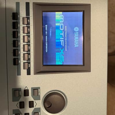 Yamaha Motif XS 8 Production Synthesizer 2000s - Gray
