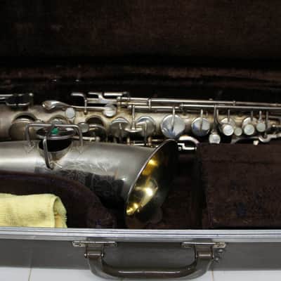 Buescher True-Tone Low Pitch Series IV Alto Sax 1929 Silver (with case) image 2