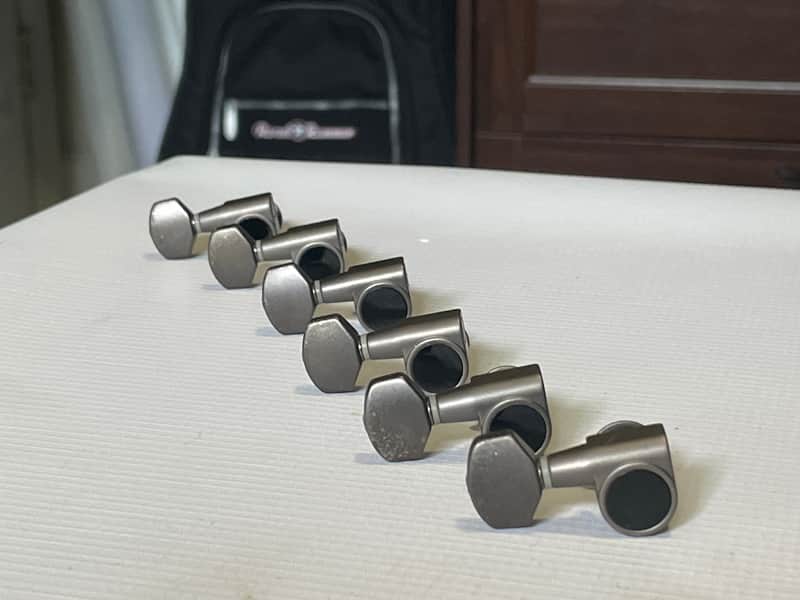 2000's Ibanez RG5EX1 Guitar Dual Pin Powder Cosmo Reverse Tuners Tuning Pegs 6 In Line image 1