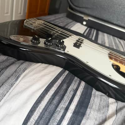 Fender Jazz Bass 1993 Vintage with Vintage Red Badge Chainsaw Hard shell case image 6