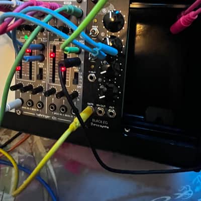 280hp Behringer Go Modular Synthesizer W/ Modules & Patch Cables imagen 4