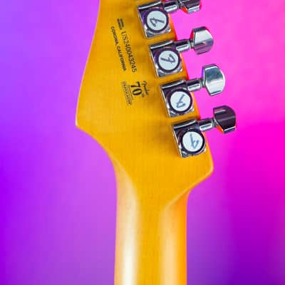 Fender American Ultra II Stratocaster HSS with Maple Fretboard 2024 - Solar Flare image 11