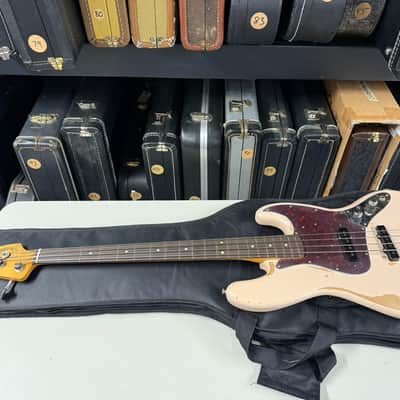 Fender Roadworn Flea Bass 2023 Relic Pink Stacked Knobs Super Cool! (GB-48) image 6