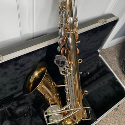selmer bundy alto sax saxophone w/case and mouthpiece image 11