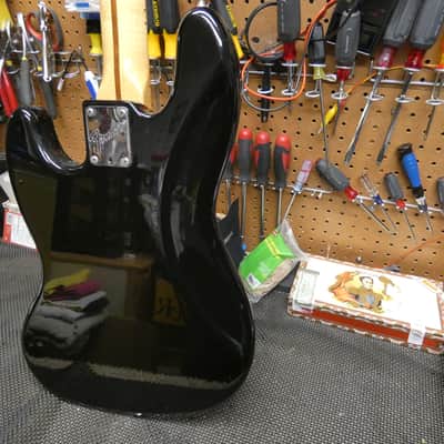 Fender Jazz Bass 1983, USA, Black, Orig Hard Case image 6