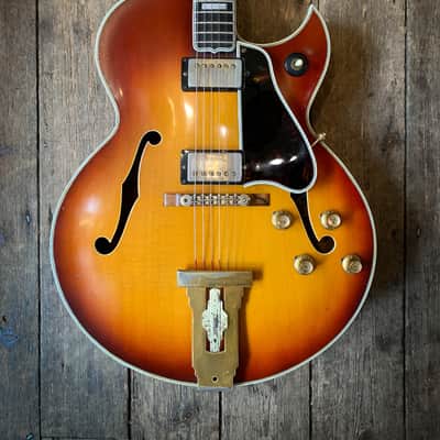 1962 Gibson L5CES in Sunburst finish with original hard shell case image 1