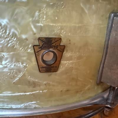 1964 Ludwig Super Classic 5.5x14" 8-Lug Snare Drum Keystone Badge - White Marine Pearl image 3